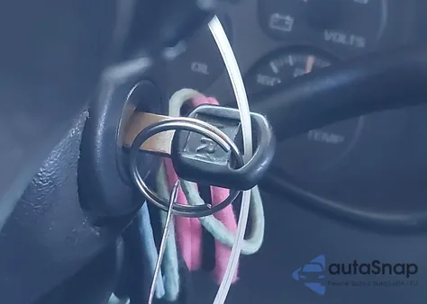 2001 GMC Sierra 1500 Sle z USA, uszkodzony, nr VIN 2GTEC19V811375710